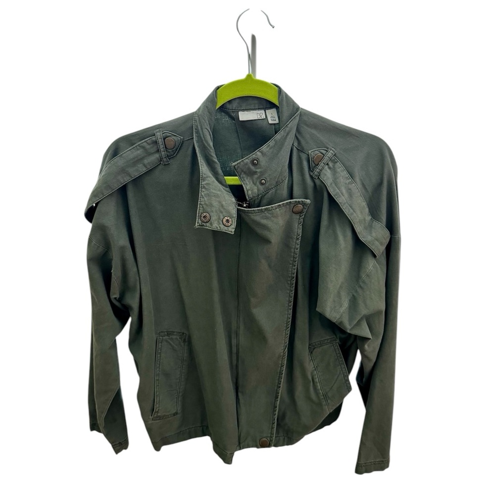 Lightweight camo green jacket